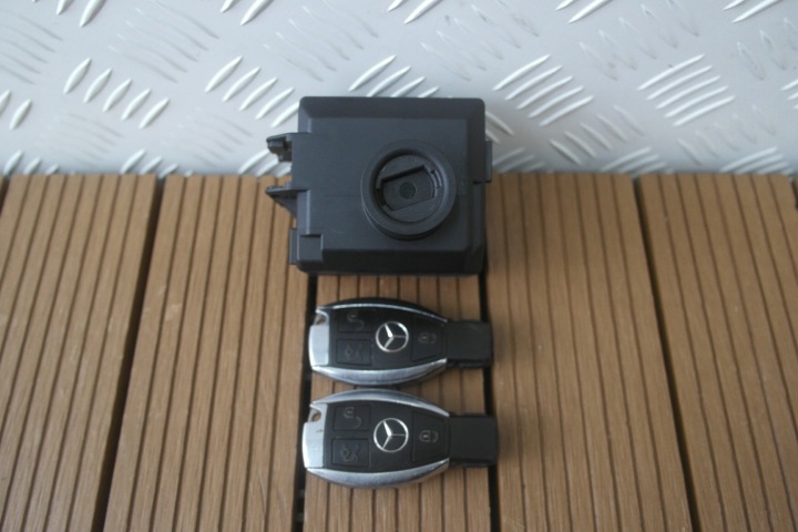 MERCEDES CLA W117 13-19 Allumage Z KLUCZYKAMI 2x PILOT A2469055801 OE