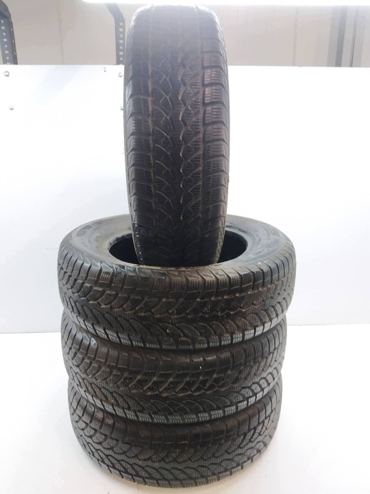 4x guma ZIMOWA BRIDGESTONE BLIZZAK 195/65R15 (2010) 6.62MM 7.17 6.49 7.30