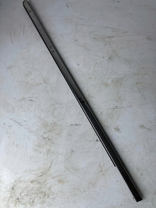 moulding dust CHROM door left front CITROEN C4 PICASSO II 9677090980