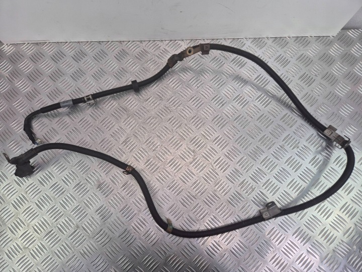 Mercedes E220 CDI W212 Minus Klemme Batteriekabelbaum A2124405713