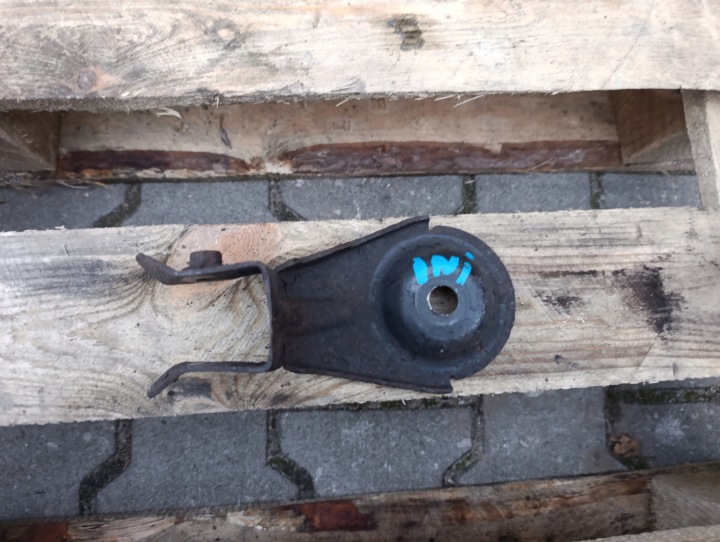 MANIGLIA STAFFA RADIATORE OPEL INSIGNIA A