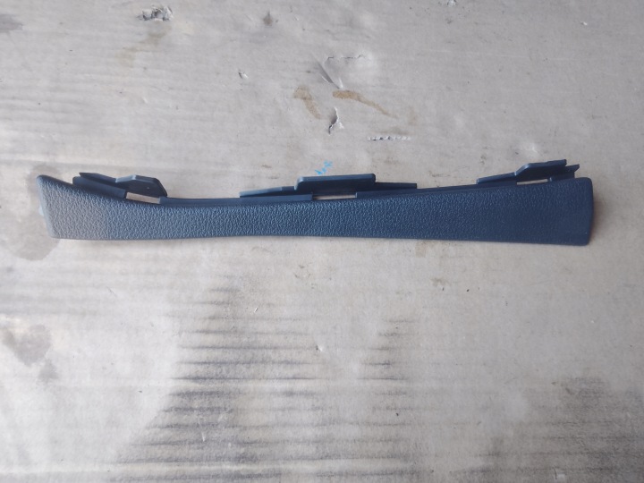 cover SLUPKA left AUDI A6 C8 4K0868203
