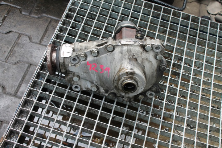 4239. Differential Ausgleichgetriebe BMW 7589155