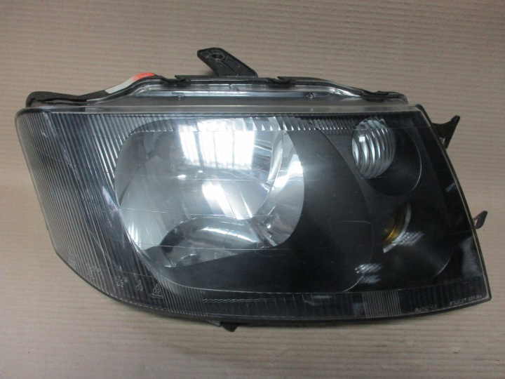 FAR PREDNJI DIO DESNA MITSUBISHI SPACE RUNNER 98-07