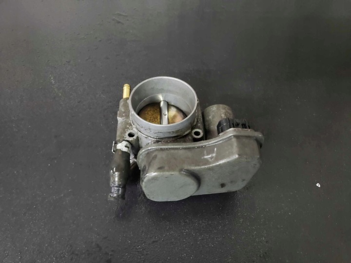 Vanne boitier papillon SAAB 9-3 II 93 1.8i z18xe 5WS91703