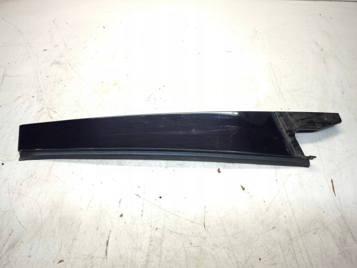 Copertura copertura GREMBIALINA SLUPKA sinistra posteriore AUDI A4 B8 8K0839901K