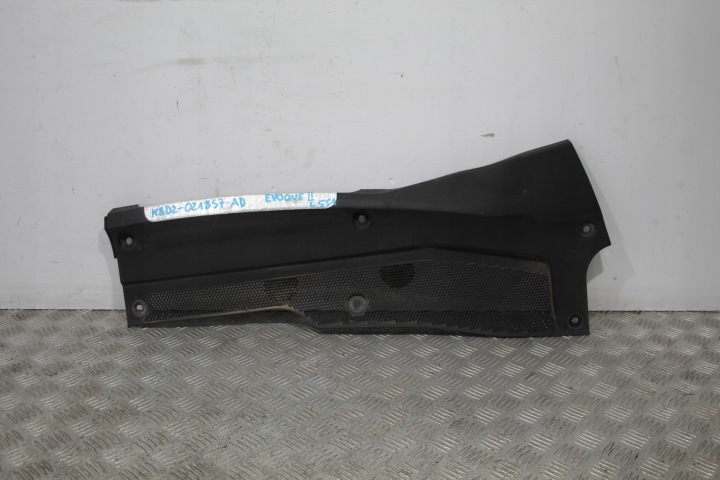 Blende Abdeckung PODSZYBIA Wasserkastenabdeckung Wasserkasten EVOQUE II 2 L551