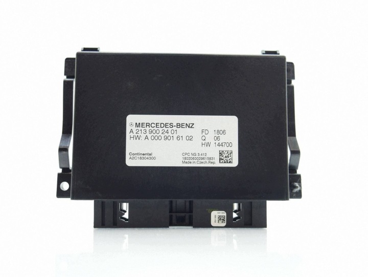 module control unit gearboxes of the gear MERCEDES E W213 A2139002401