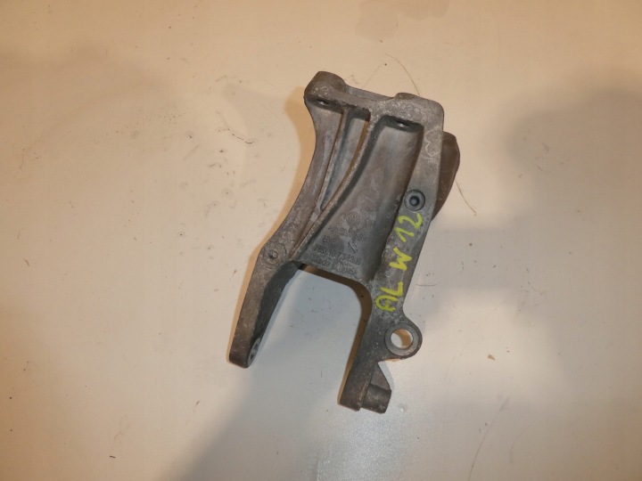 VW T6 2.0TDI holder engine mount 7E0199343B