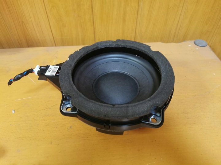 zvučnik SUBWOOFER HYUNDAI I40 96380-3Z050 11-15