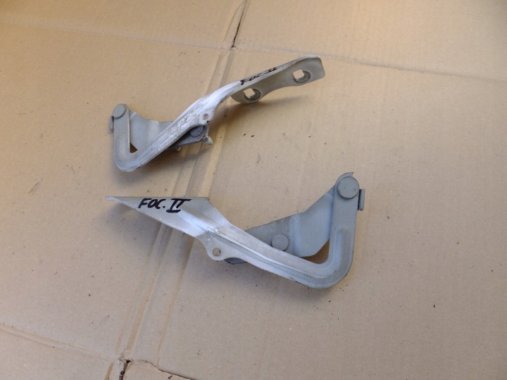 zsanér motorháztetök bal jobb ford focus mk2 lift 4M51-16801-AB 4M51-16800-AB