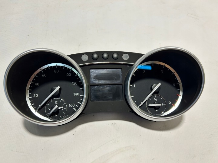 Instruments tachymètre compte tours Horloge montre tableau bord MERCEDES W251 LIFT W164 ML LIFT 2519006100 106611 MIL