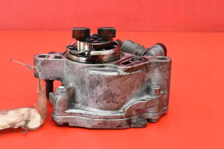 PAMPA VACUM WAKUM 9804021880 PEUGEOT 2008 1 I 1,4 HDI 68 HP 13-17 6