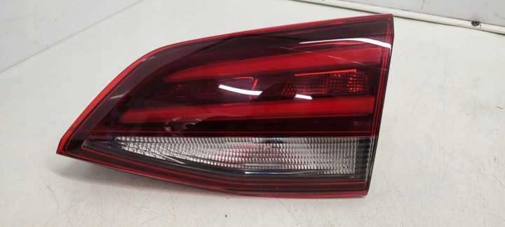 Licht heck hinten rechts für die Heckklappe Opel Astra K LIFT kombi