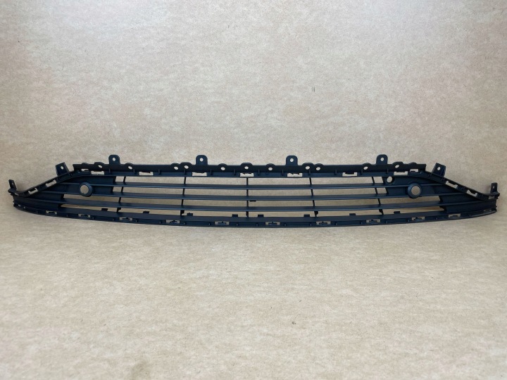 grid grille central lower of a bumper front OPEL ASTRA V K 2015-2019 134397