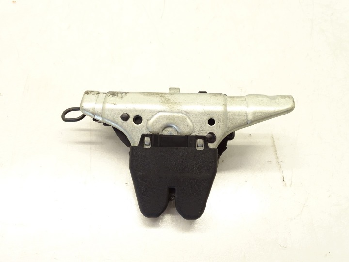 de la Serrure du capot Porte coffre hayon Arrière Arrière MERCEDES C CLA W118 A118 W205 A2057500600