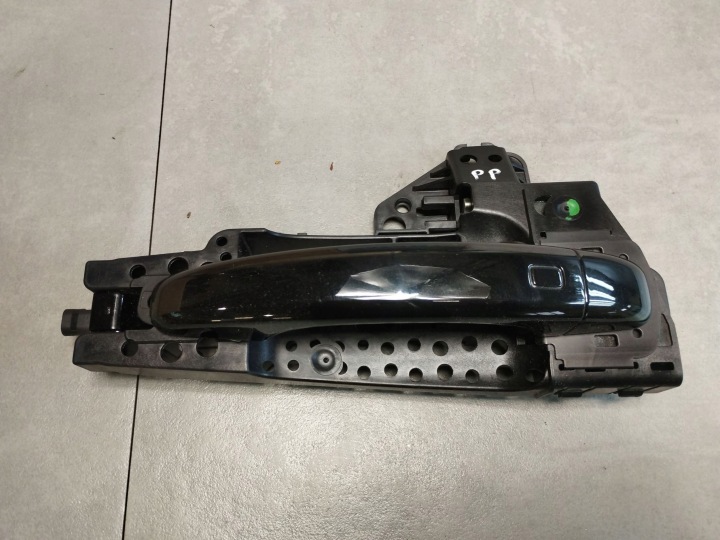 Audi A5 Sportback 8TA handle PRAW APRZOD LY9T 8T02837886