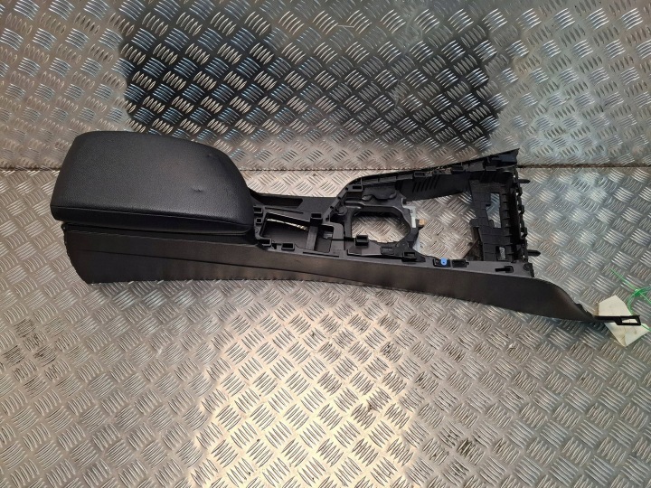 TUNEL media bracciolo 9230143 BMW 1 F20 F21 F22
