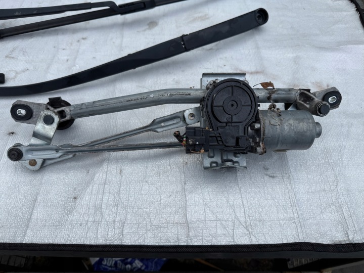 Meccanismo motorino tergicristalli Motorino Anteriore Anteriore Hyundai I30 III 17- EU