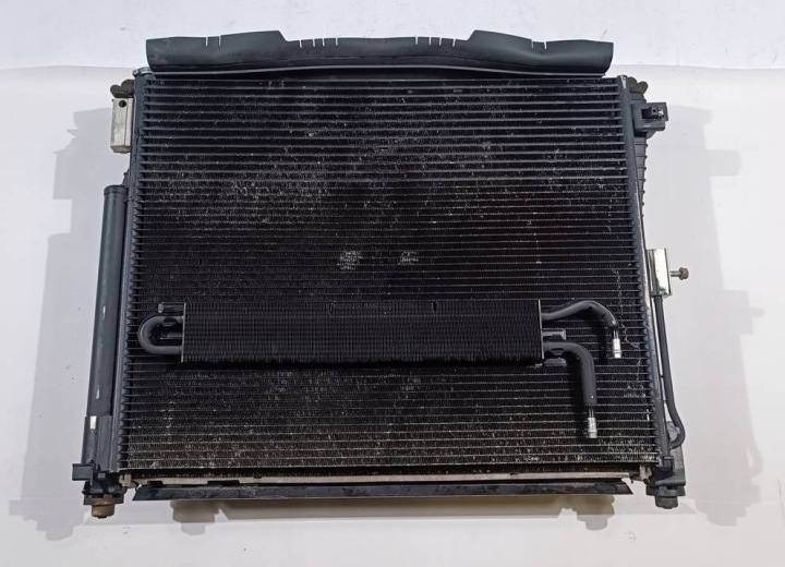 Radiatore / Raffreddatore radiatore komplet Dodge Durango 3.6 2011 - 2015