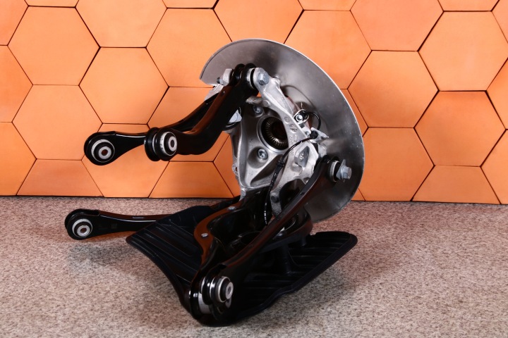 BMW G20 Moyeu support broche Bras Axe moyeu Droit Arrière Droite Arrière 6879534 8 km !