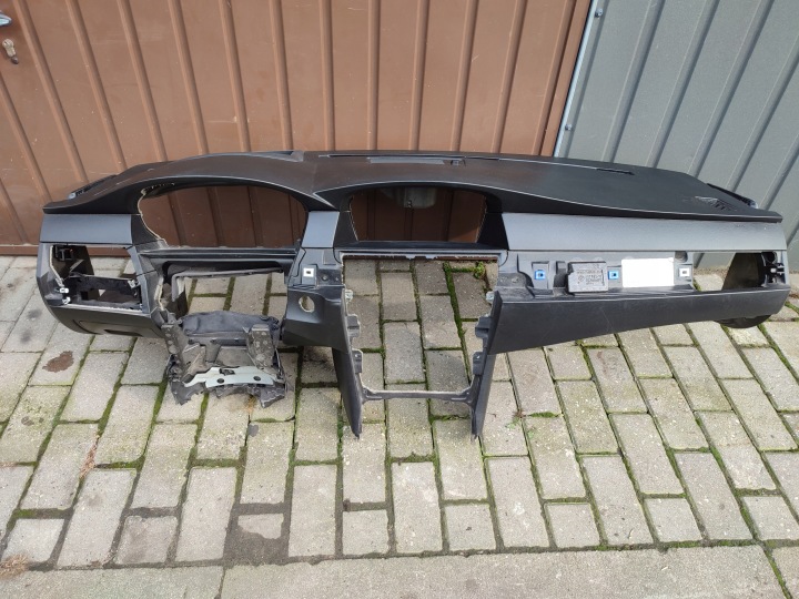 prístrojová doska kokpit BMW E61 E60 LIFT HEAD UP NAVI