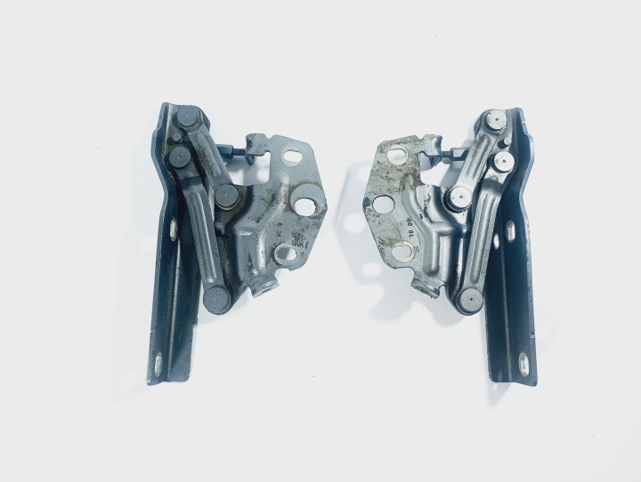 Scharniere der Motorhaube vorne VW Passat B6 05-10