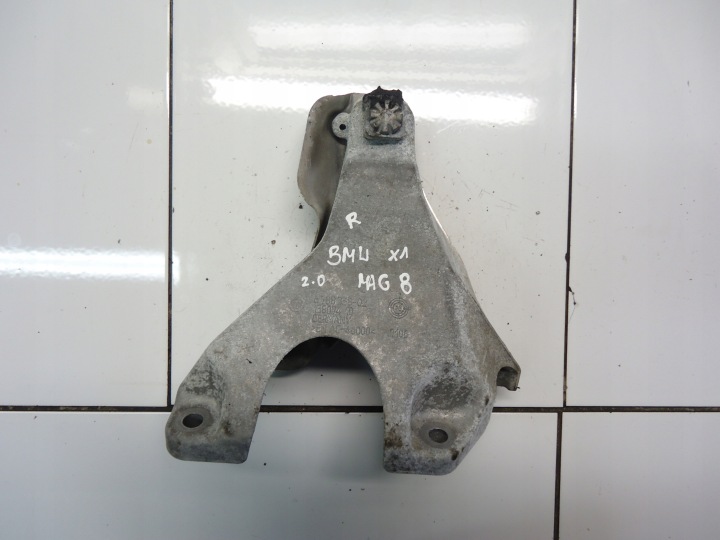 BMW X1 E84 2.0T TURBO N20B20A X-DRIVE Supporto motore staffa fissaggio 6788358 138074