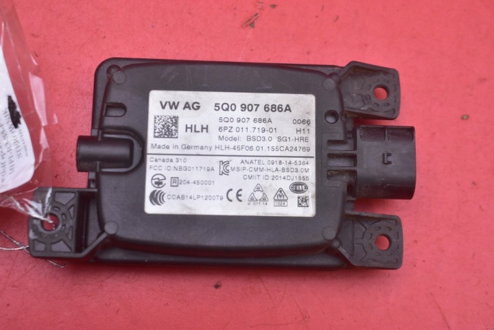 ASYSTENT changes supports RUCHU right 5Q0907686A VW GOLF 7 VII SPORTSVAN 12-17