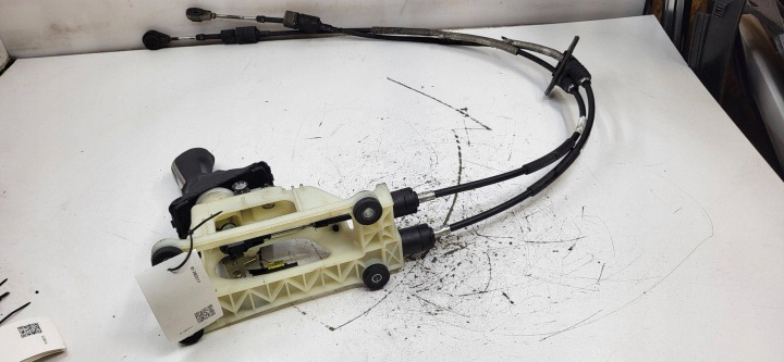 2014 Volvo S60 Gearshift Lefter 4YTA086 6