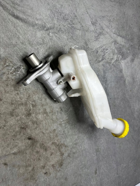 Cylinderek Frein CITROEN C3 PICASSO 32069745 1.6L diesel 66kW 2010 !J