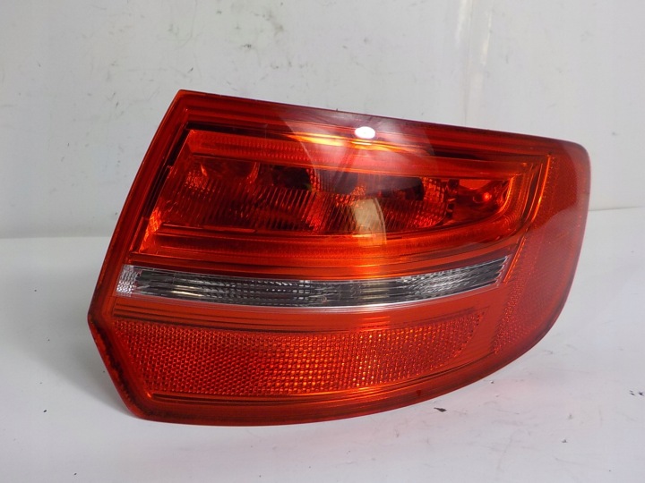 AUDI A3 II 8P SPORTBACK LIFT Licht rechts heck hinten