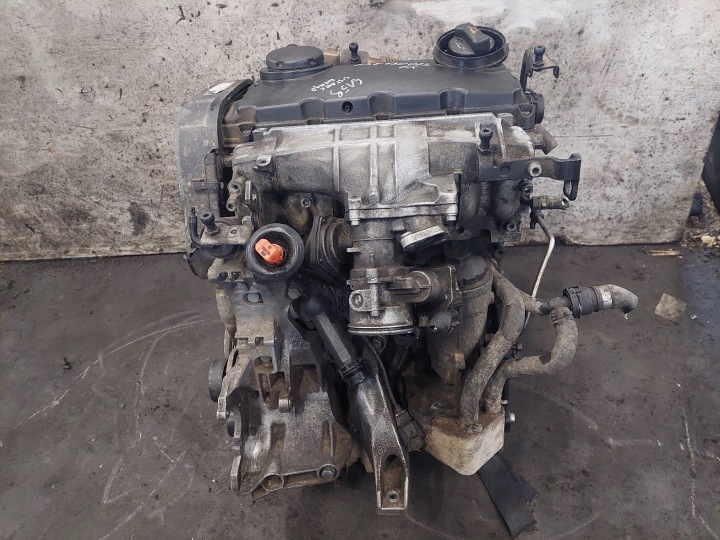 engine DIESEL + UKLAD WTRYSKOWY + TURBINA AUDI A4 B7 BLB 038145702J