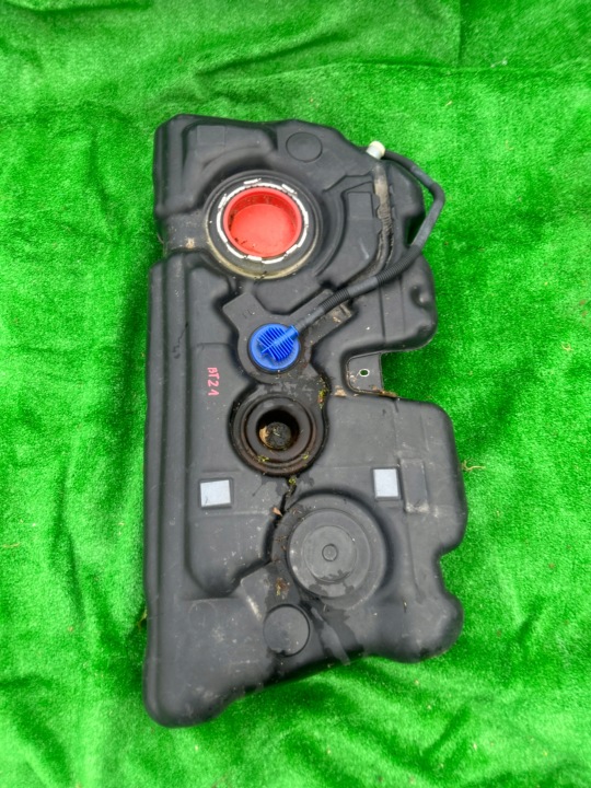 tank BMW X1 (F48) 7348332 2.0L diesel 170kW