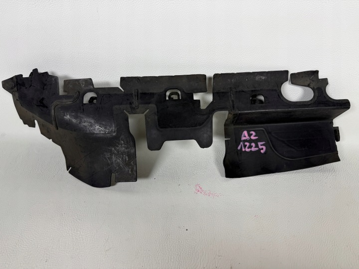 Skoda Octavia III air duct air line 5E0121284C