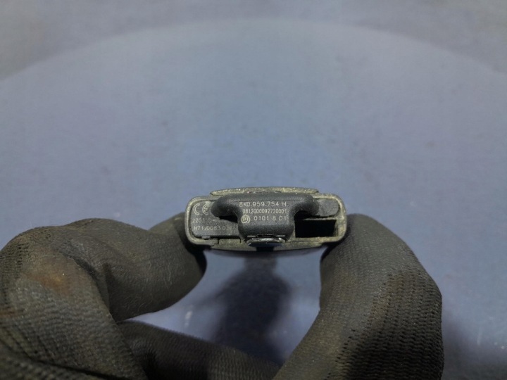AUDI A4 B8 LIFT 11 - STAŢIE INTRIBUŢIE CHEIE 8K0909131D 6