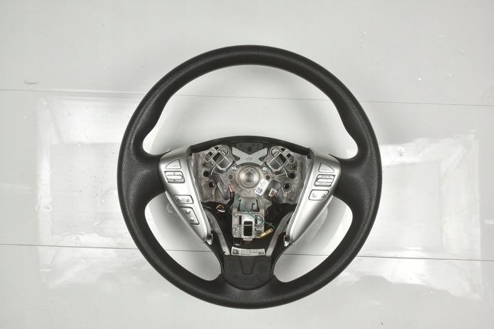 Volant WIELOFUNKCYJNA NISSAN NOTE II E12