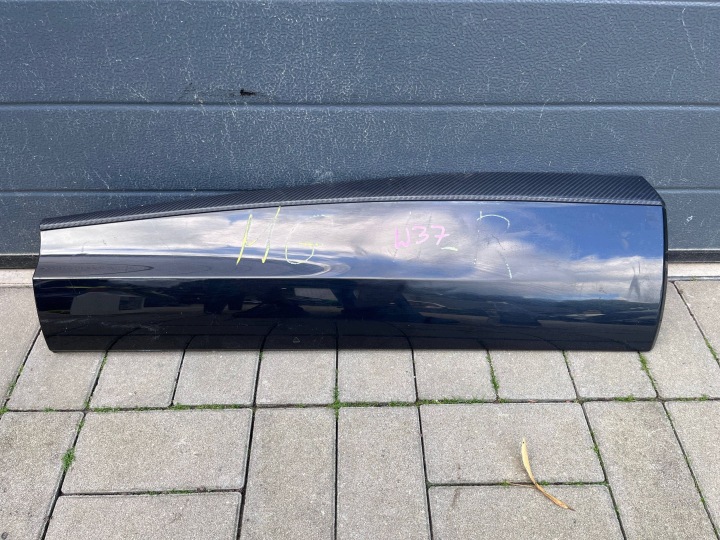MG HS II 24- lišta na dveře záď zadní pravá 11184164R