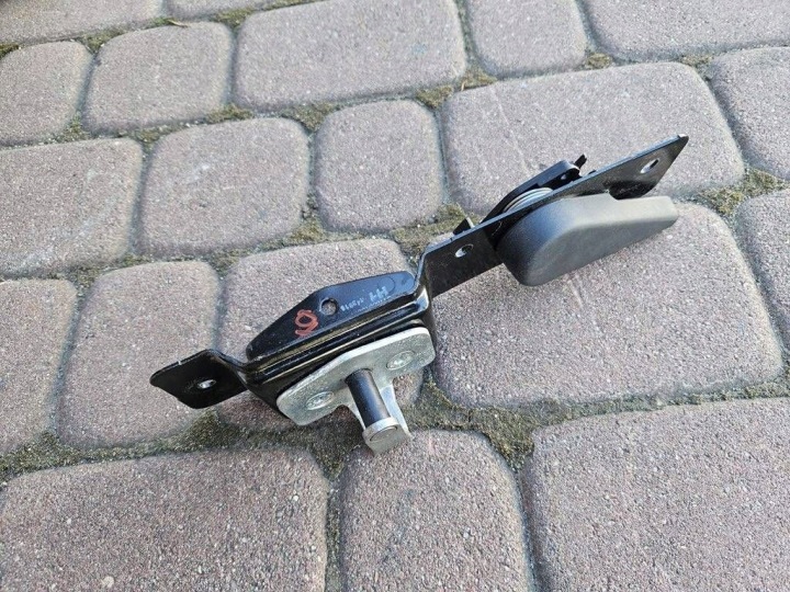 Levier cable ouverture capot Portière Arrière tylnych de la serrure TRAFIC III Opel Vivaro 8200006260