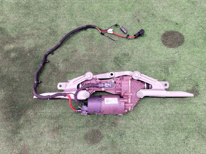 BMW X7 G07 LCI AKTUATOR Pont arrière SKRETNA 8861500