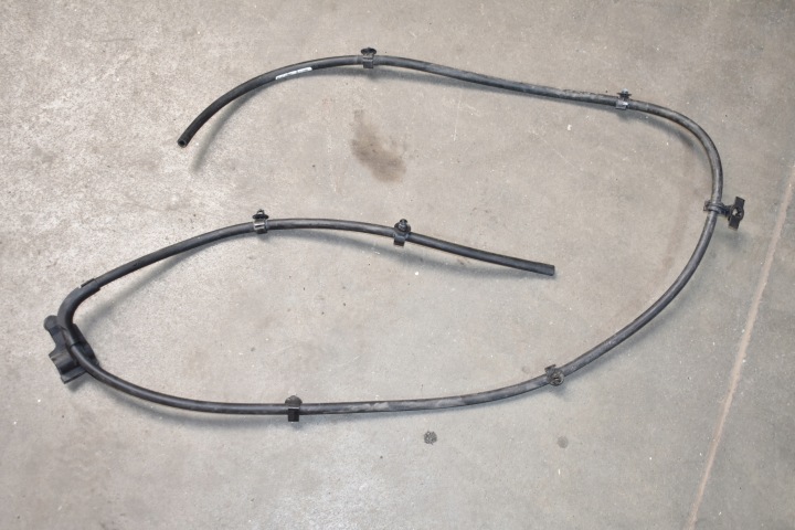 IDEALNY Schlauch Rohr Spritzdüse MERCEDES W177 1