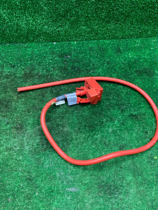 BMW 5 E61 svorka plusová KABEL plus akumulátora 6989781 6989782