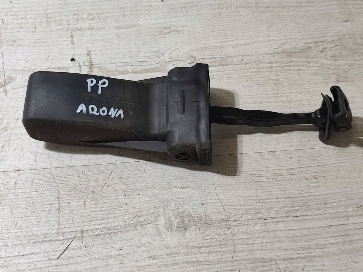 Seat Arona 2019 vorne Seite rechts Türfeststeller Türstopper Tür