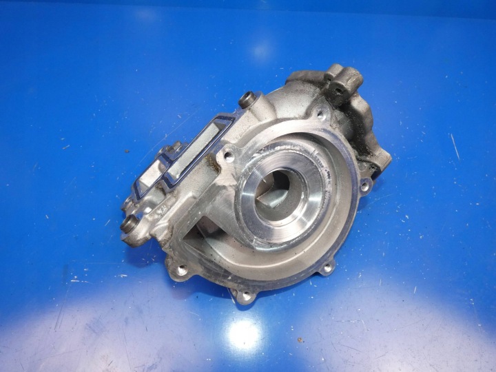 MERCEDES E KLASA W213 W205 W253 2.0 CDI Boîte Pompe eau moteur auxiliaire