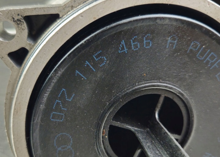 VOLKSWAGEN TOUAREG JA 5.0 D 07Z115466A-ÖLJYN SEURANTA 6