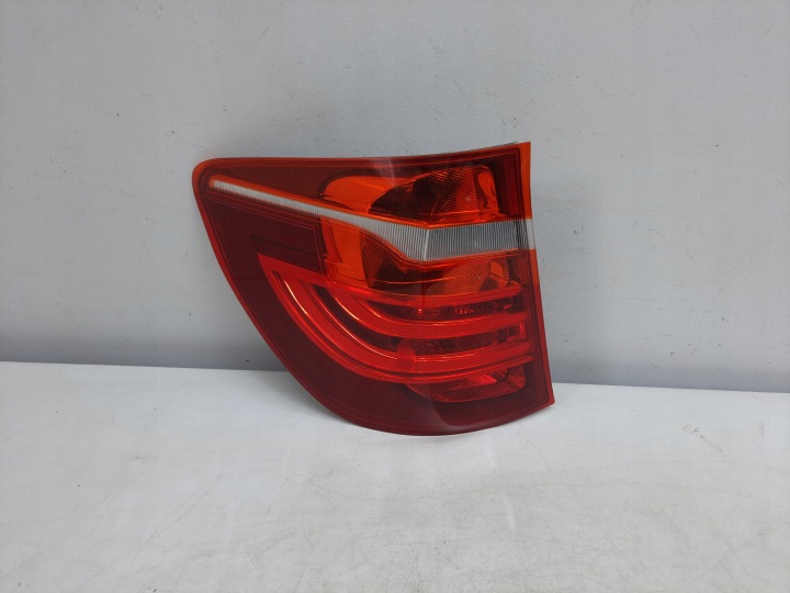 BMW X3 F25 10- ZWYKLA Licht links heck Original EUROPA