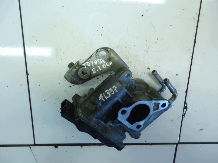 TOYOTA AVENSIS T27 VERSO AURIS 2.0 D4D EGR valve 25800-26010