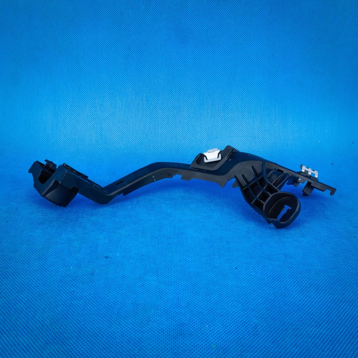bracket przewodow springing pneumatyki BMW X5 G05 12525A50447 5A50447