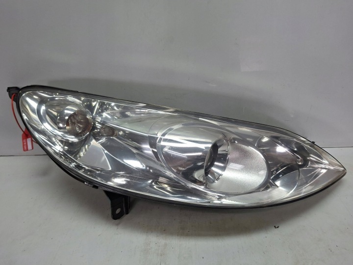 Feux phare Avant Droit 0301213202 PEUGEOT 407 2004