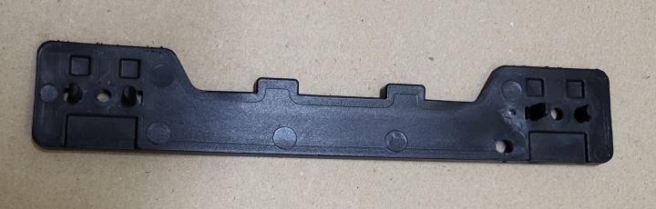 blende abdeckung halter blende gehäuse unter LAMPE vorne KIA CEED III LIFT 156241740 OE
